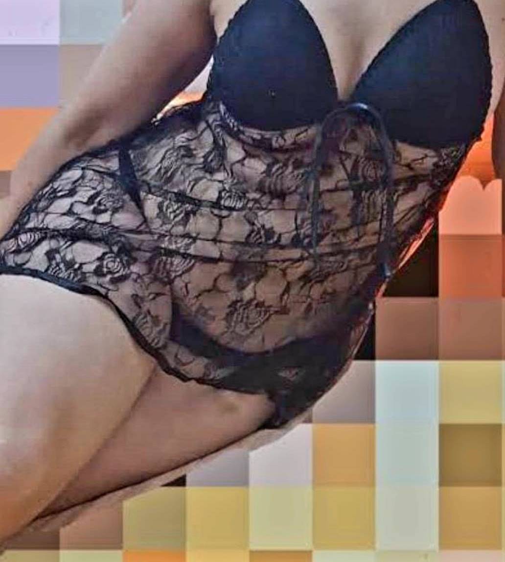 Beylikdüzü Escort Binnur İle Erotik Dünyanın Kapıları